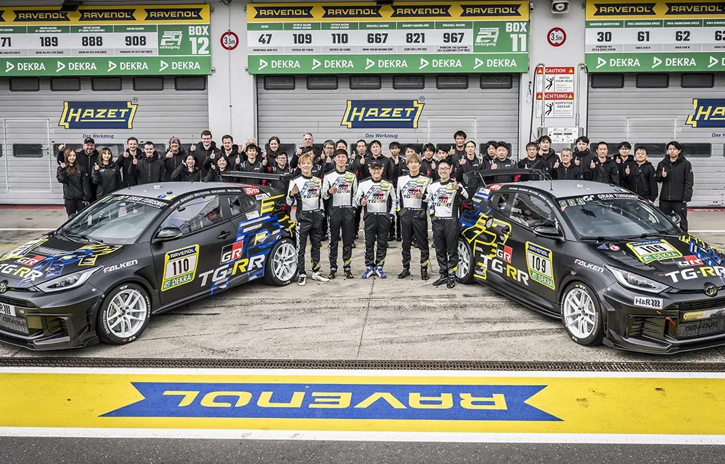 24 Hours of Nürburgring 2026: TOYOTA GAZOO ROOKIE Racing Berjuang Penuh Semangat Sejauh 77 Laps Bersama GR Yaris DAT}