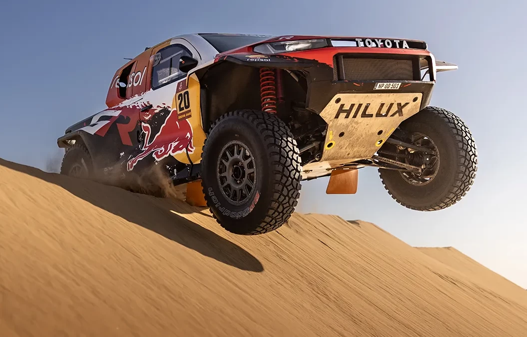 TOYOTA GAZOO Racing W2RC Siap Menghadapi Ujian Terberat di Dunia Motorsport dengan Bertarung di Rally Dakar 2026, Gunakan All New DKR GR Hilux