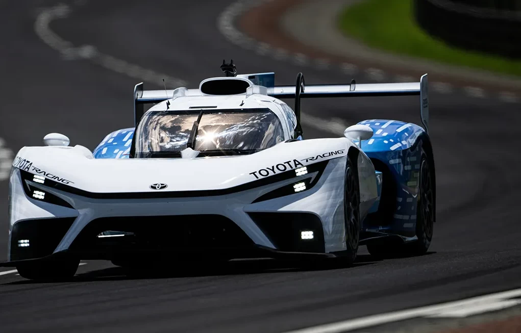 Pakai Mesin Berbahan Bakar Hidrogen Cair, TR LH2 Racing Prototype Melakukan Debut Publik di Event Le Mans 24 Jam 2026