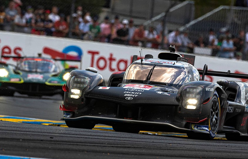 TOYOTA GAZOO Racing Berjuang Penuh Semangat di Tengah Persaingan yang Sangat Ketat di Event Bersejarah Le Mans 24 Jam}